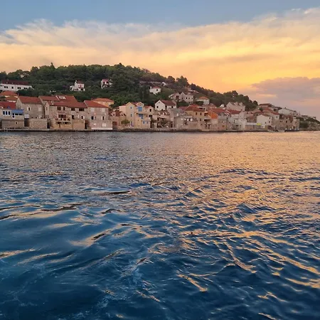 Semesterbostad Ana *