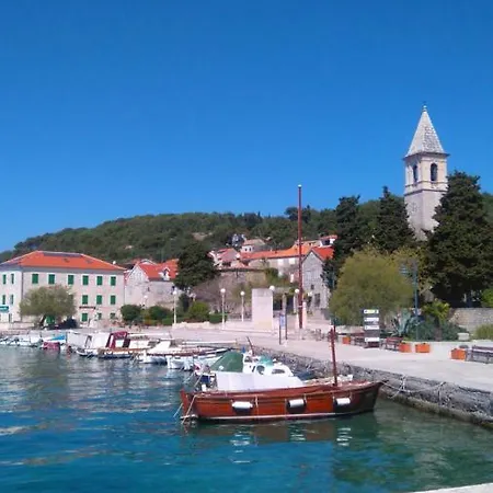 Holiday Home Ana * Prvić Luka