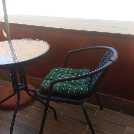 Ana *